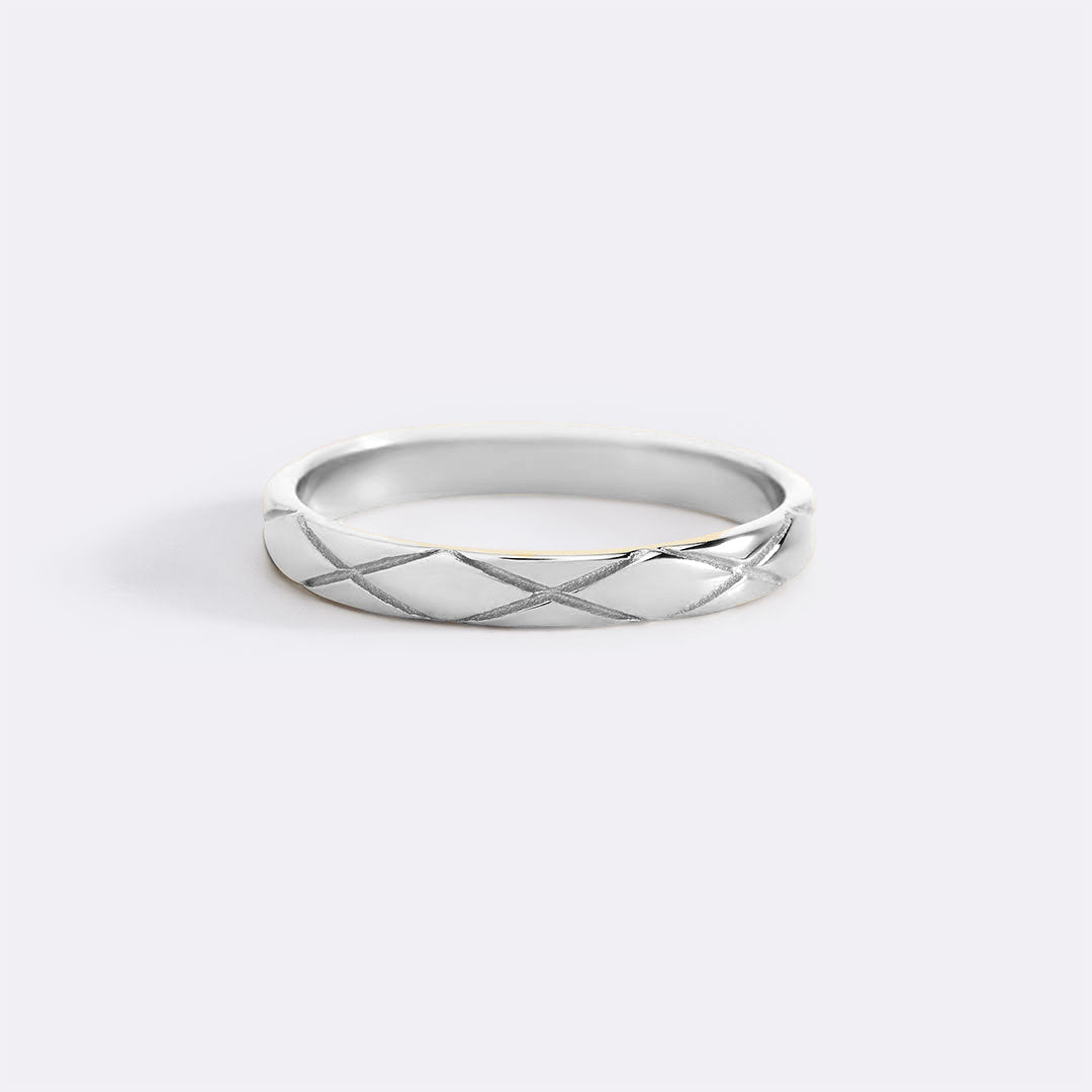 Classic Hatch Ring