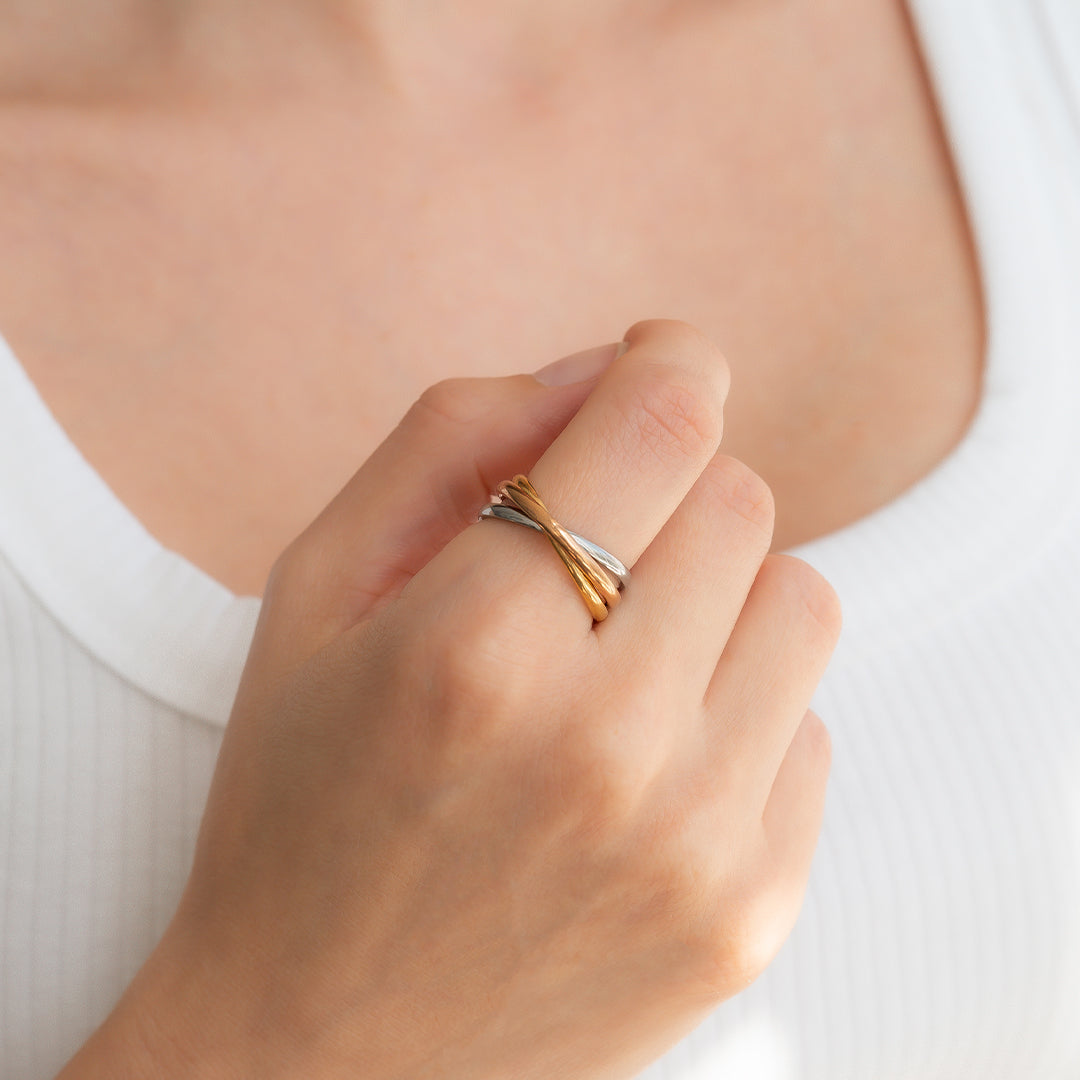 Dainty Interlocking Fidget Ring