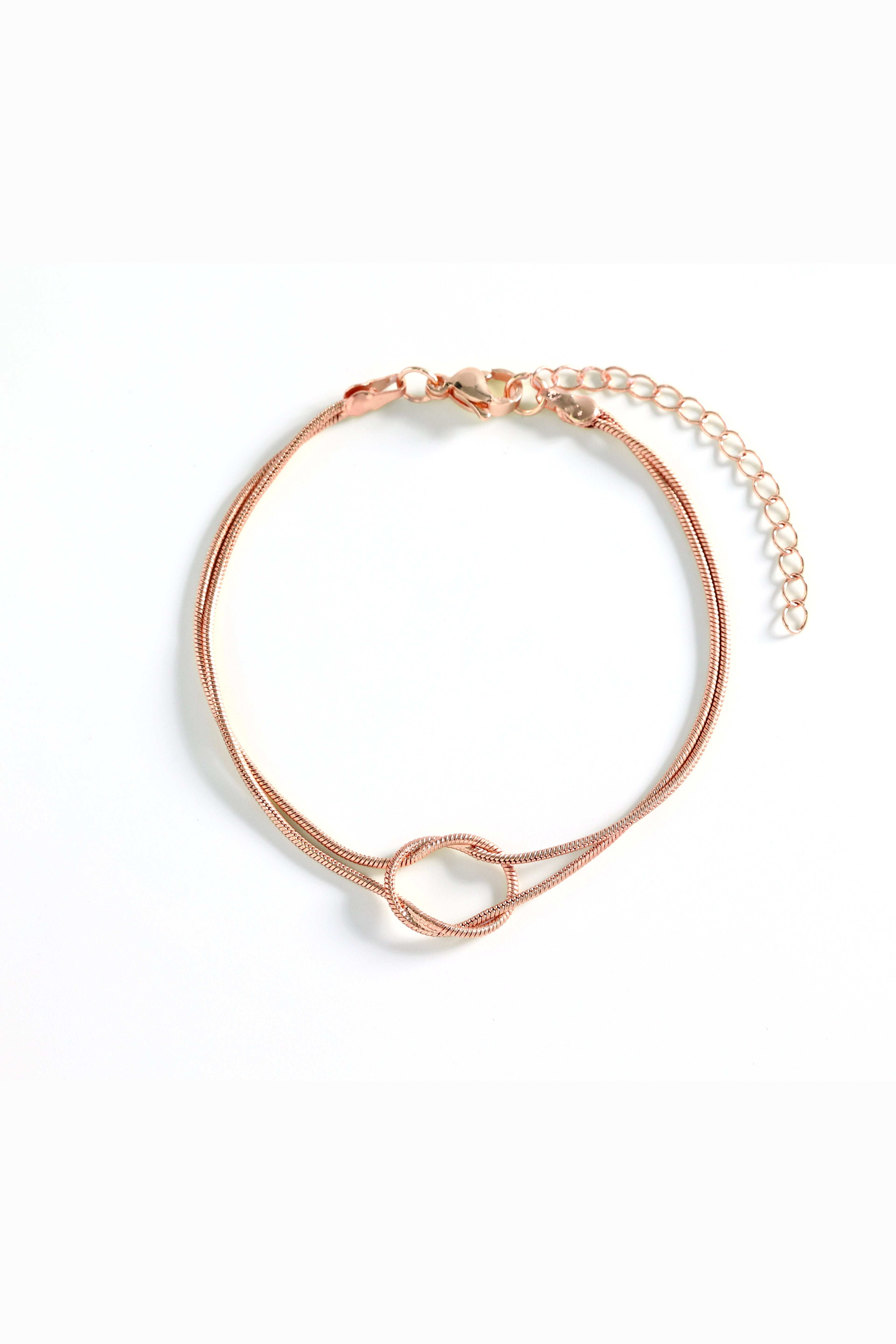 Dainty Knot Bracelet